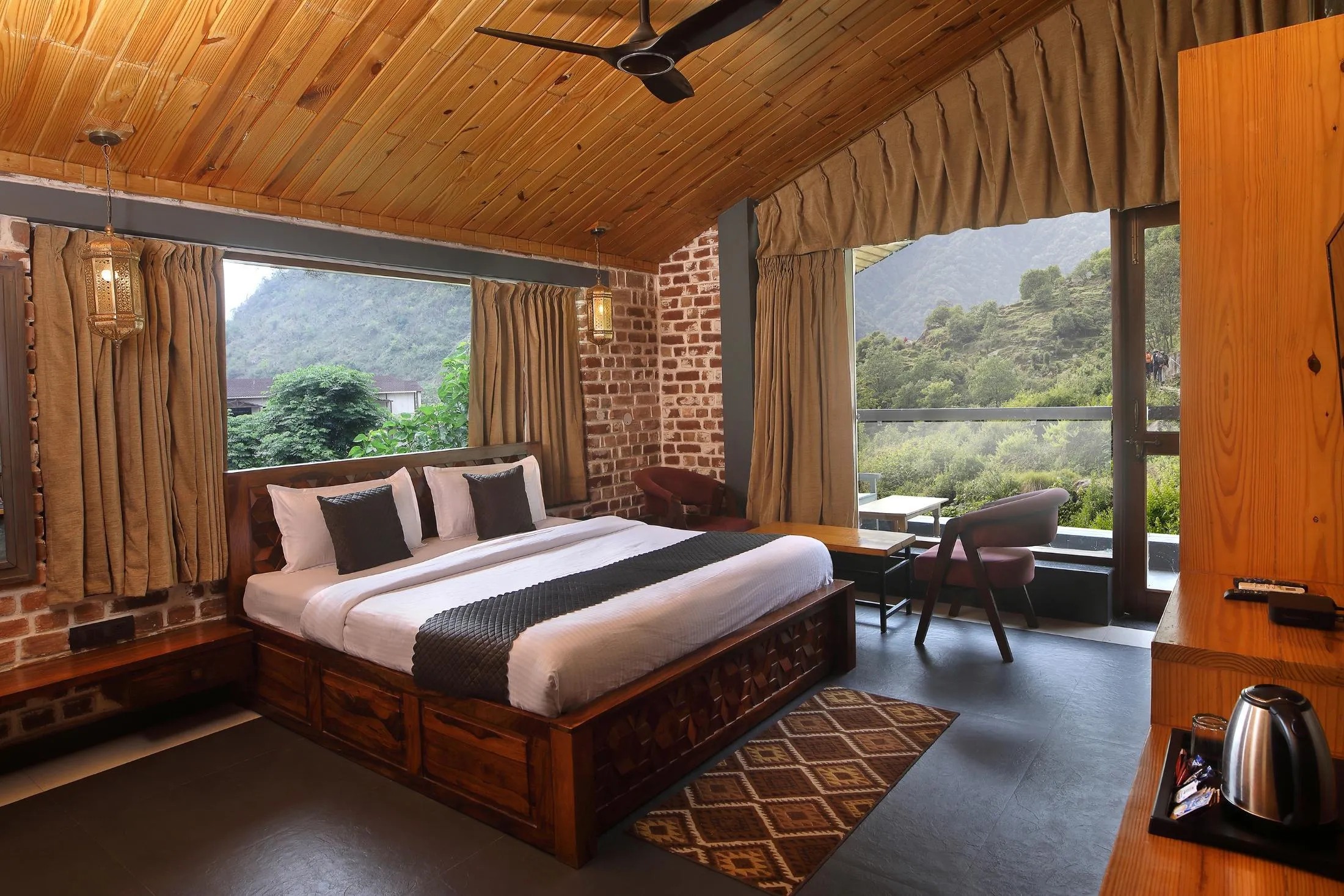 2 Room Villa